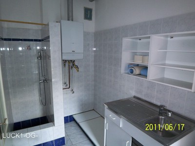 Hausarbeitsraum, Ansicht zum Flur / Dusche