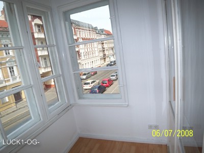 Wintergarten Blick in Richtung Straße