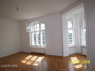 Wohnzimmer mit Fenster zur Havel & Erker